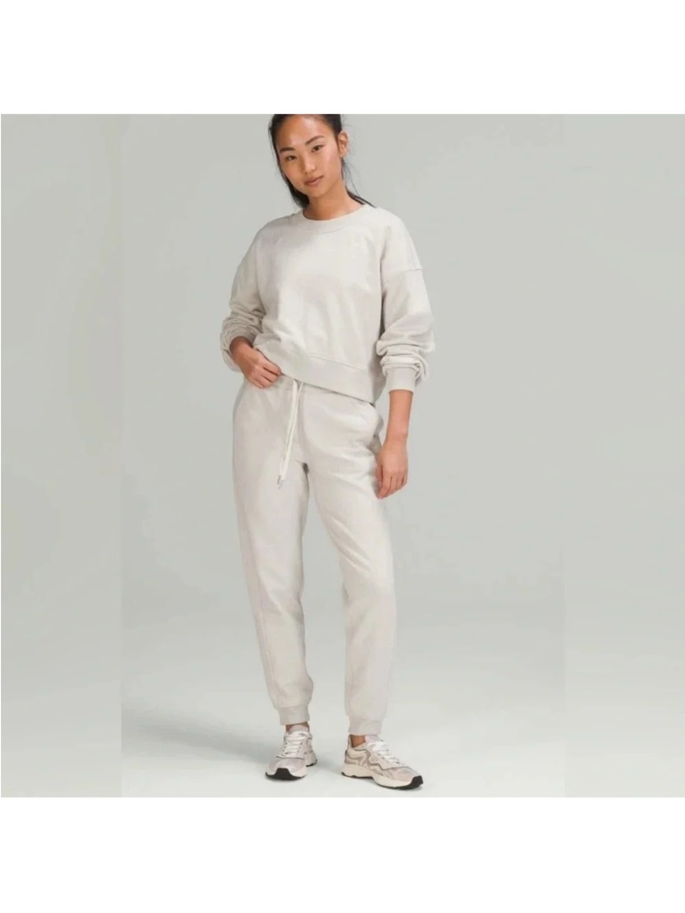 Lululemon scuba high-rise sparkle joggers/ sweatpants in white opal size 8